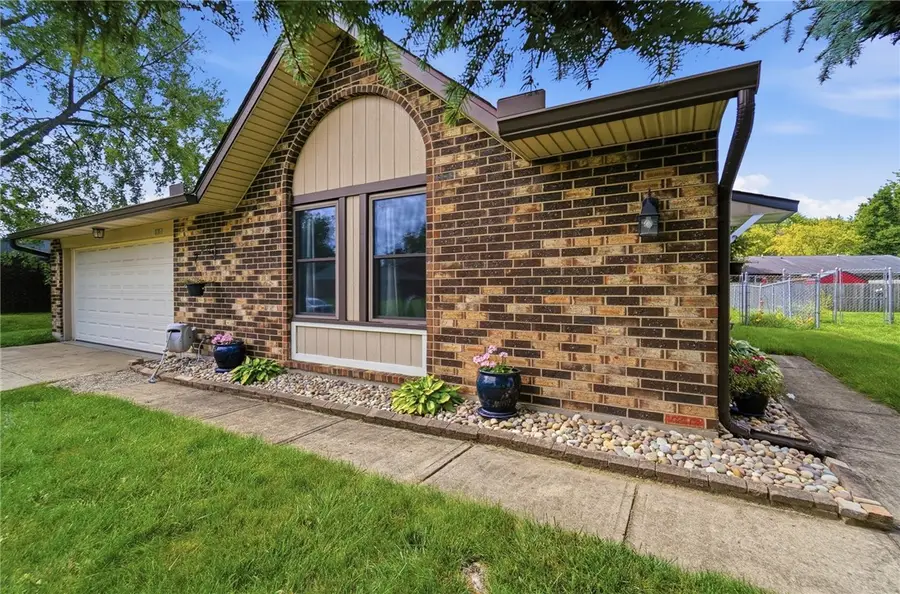 8353 Schoolgate Drive, Huber Heights, OH 45424 - #2