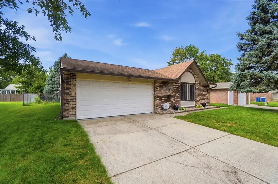 8353 Schoolgate Drive, Huber Heights, OH 45424 - #3