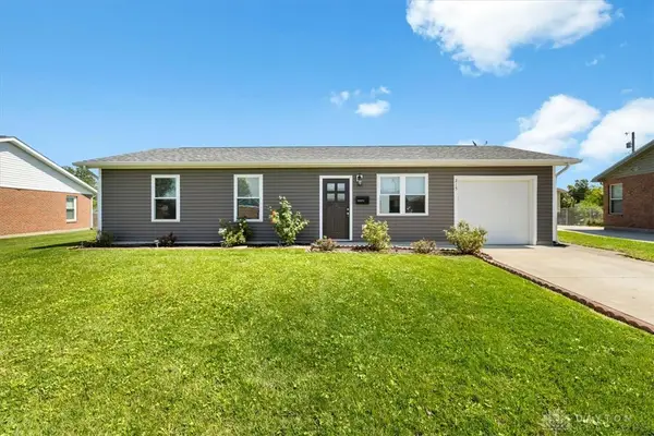 215 Woodfield Drive, Brookville, OH 45309