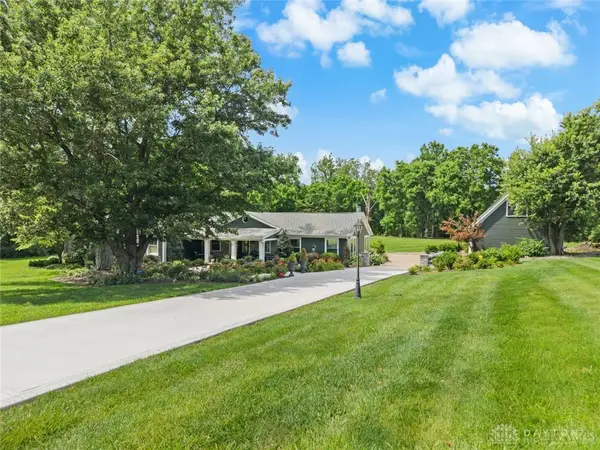 5596 Greentree Road, Turtlecreek Twp, OH 45036