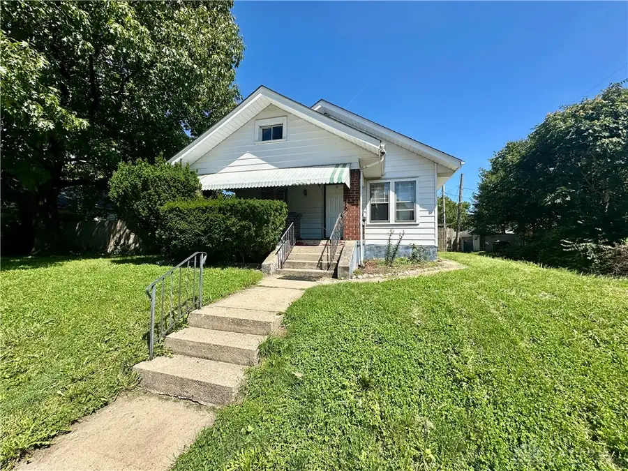 112 N Sperling Avenue, Dayton, OH 45403 - #2