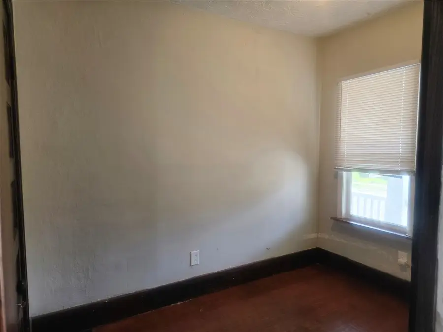250 S Harbine Avenue, Dayton, OH 45403 - #3