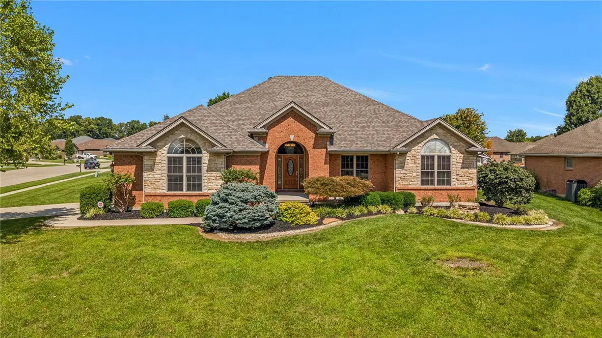 382 Sunset Drive, Carlisle, OH 45005 - #1