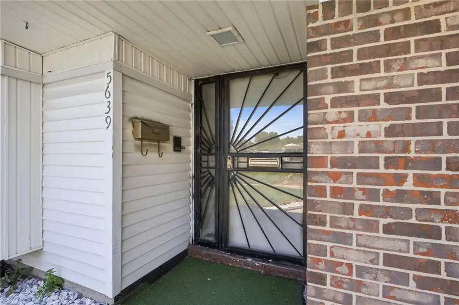 5639 Troy Villa Boulevard, Huber Heights, OH 45424 - #2