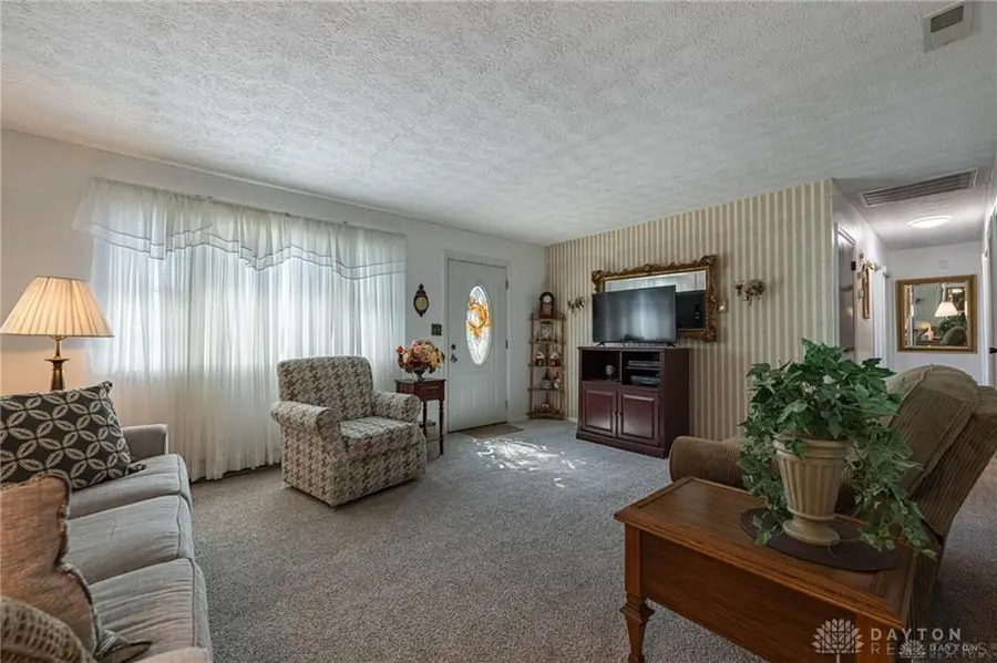 837 Colorado Drive, Xenia, OH 45385 - #2