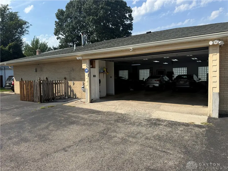 5010 Linden Avenue, Riverside, OH 45432 - #2