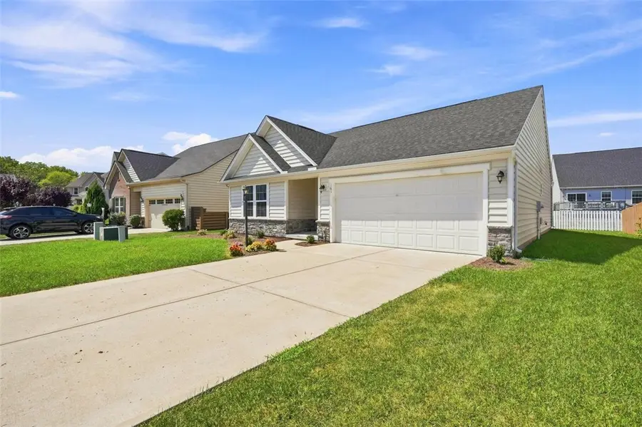 161 Rivulet Drive, Fairborn, OH 45324 - #3
