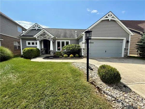 1379 Bourdeaux Way, Centerville, OH 45458