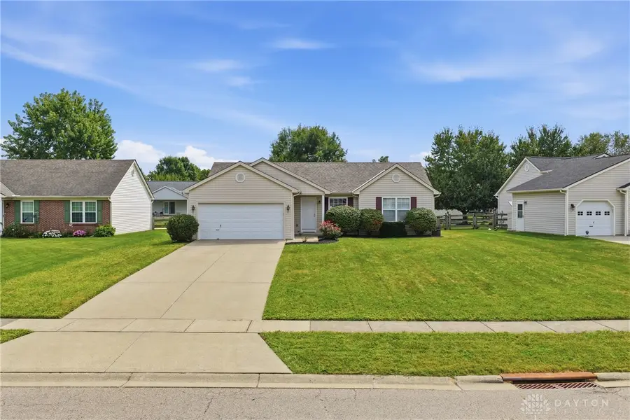 1323 Cross Creek Drive, Goshen, OH 45140 - #2