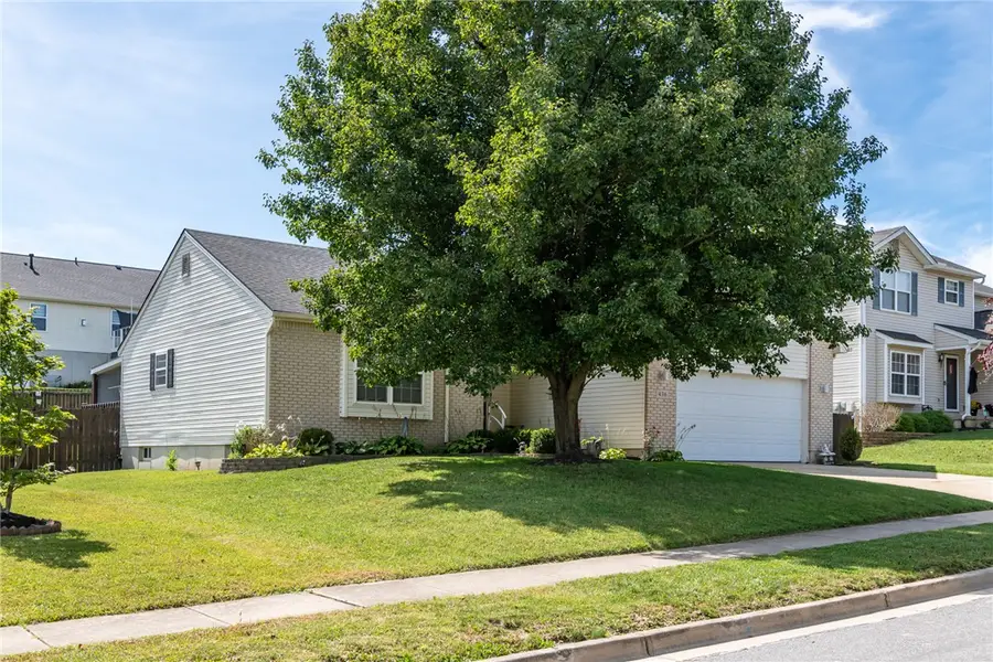 436 Thompson Drive, Fairborn, OH 45324 - #2