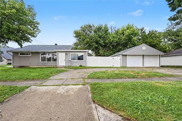 2151 S Smithville, Kettering, OH 45420