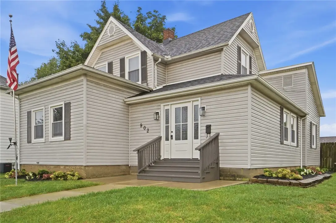 902 S Mulberry Street, Troy, OH 45373 - #1