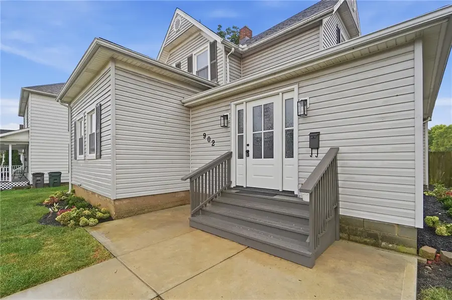 902 S Mulberry Street, Troy, OH 45373 - #3