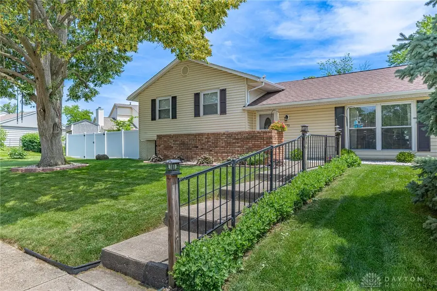 270 Evergreen Drive, Springboro, OH 45066 - #3