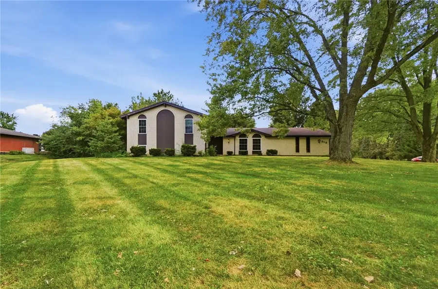910 Sunnycreek Drive, Centerville, OH 45458 - #2