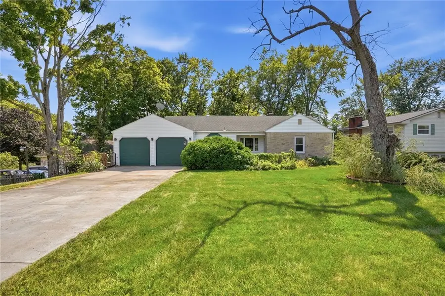 3781 Knollwood Drive, Beavercreek, OH 45432 - #2