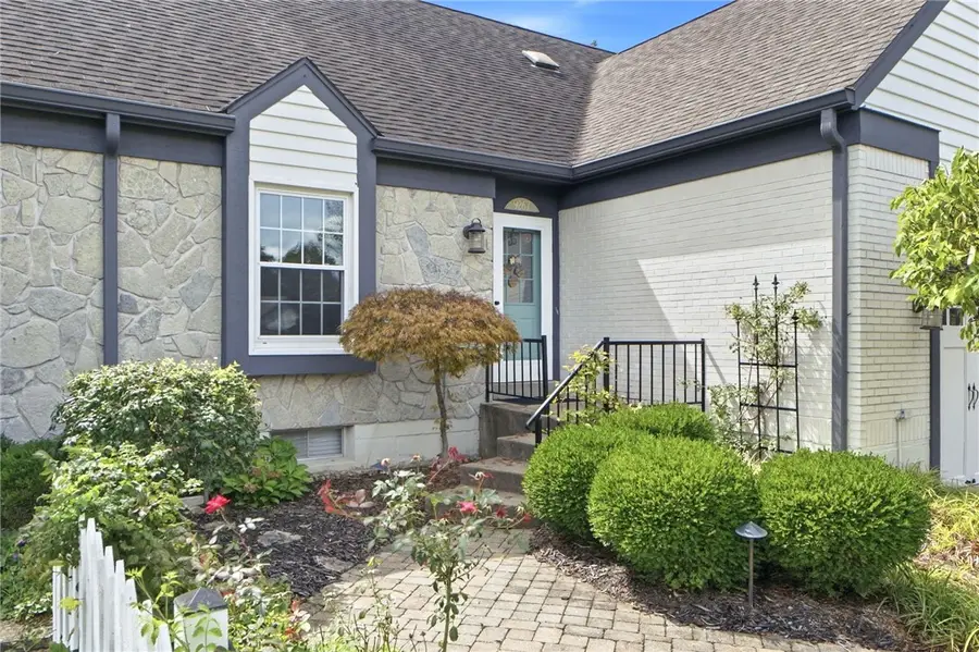9267 N Creek Lane, Centerville, OH 45458 - #3