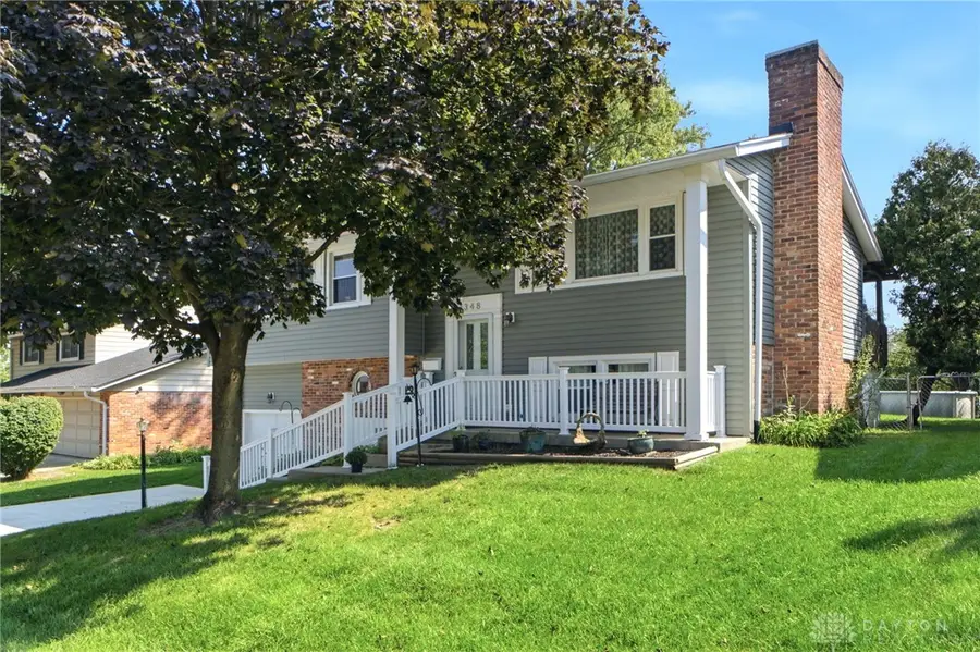 348 Ridgewood Drive, Fairborn, OH 45324 - #3