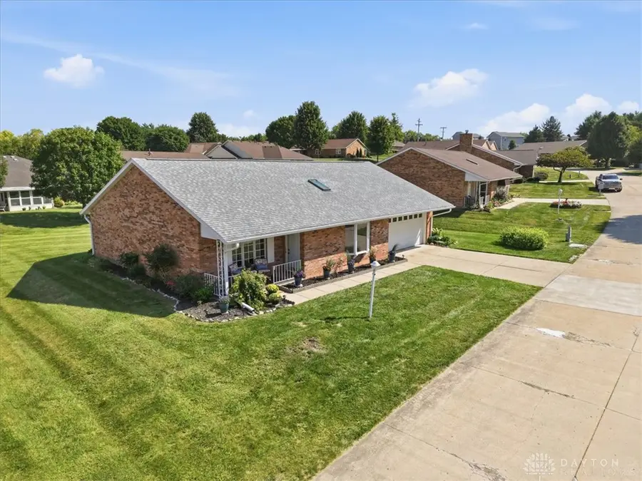 1813 Primrose Lane, Fairborn, OH 45324 - #3