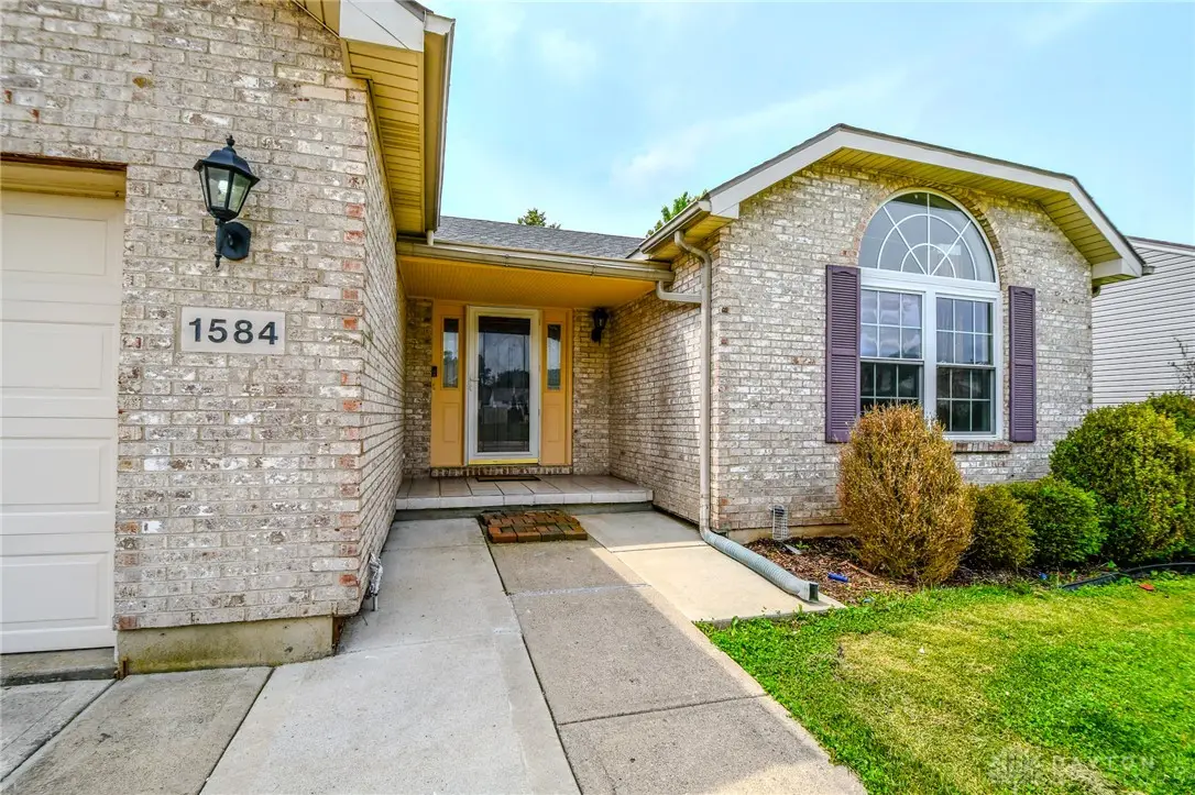 1584 Farrington Drive, Kettering, OH 45420 - #1