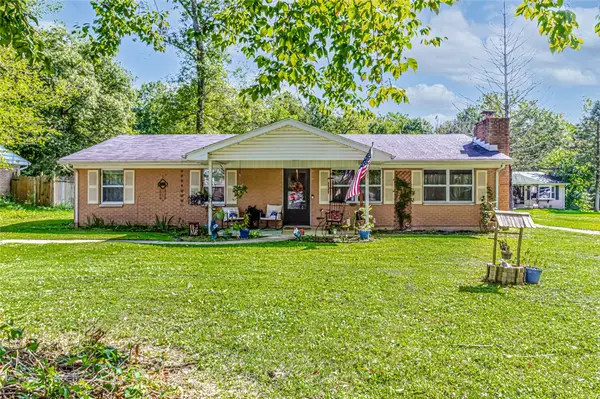 446 Woodside Drive, West Alexandria, OH 45381