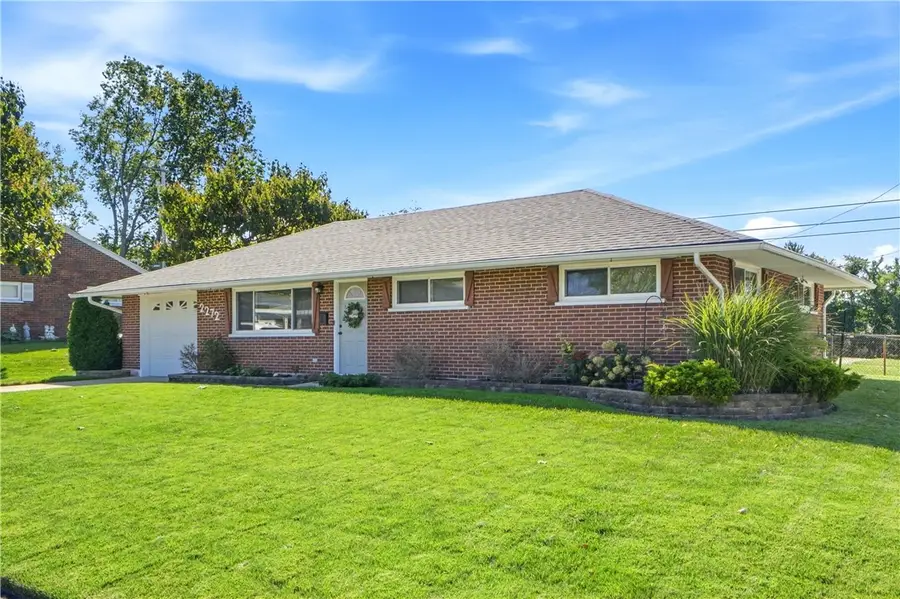 2272 Bushwick Drive, West Carrollton, OH 45439 - #2
