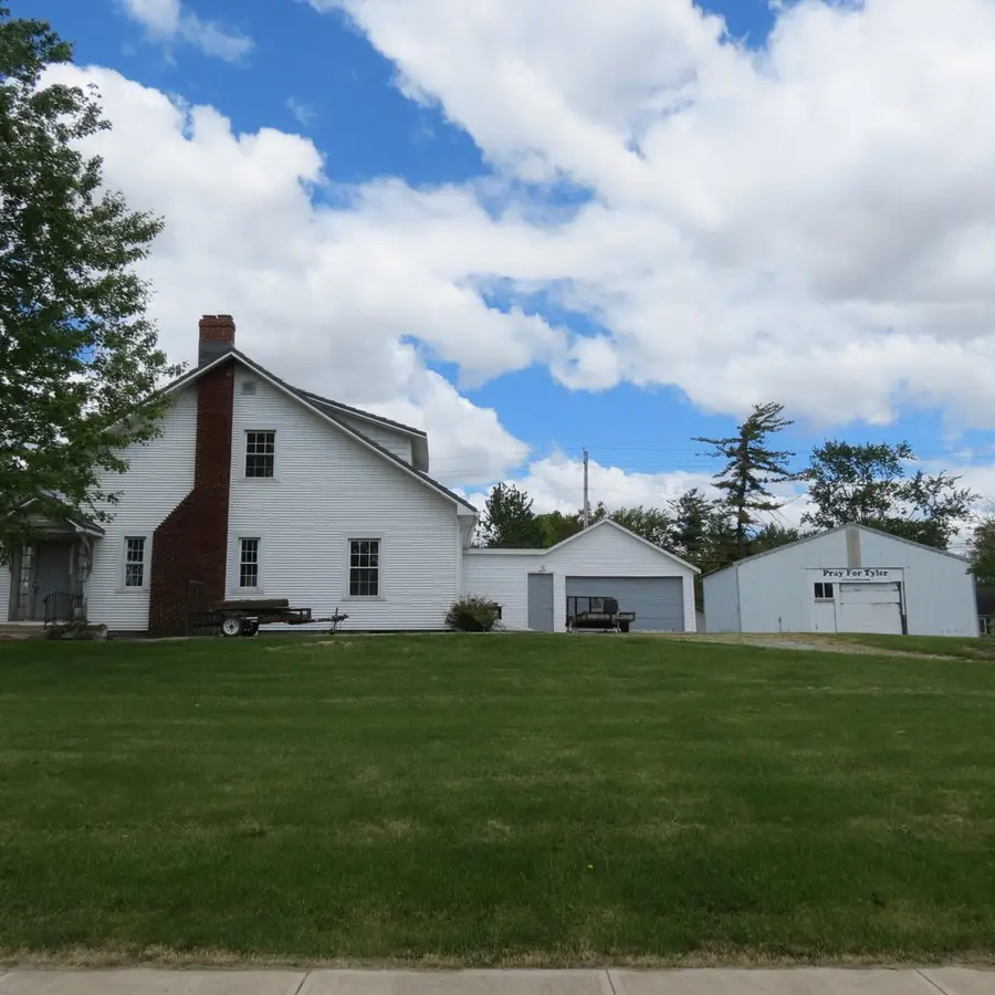 102 E Main Street, Anna, OH 45302 - #3