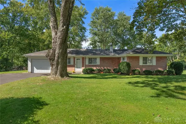 1663 Curlett Drive, Dayton, OH 45432
