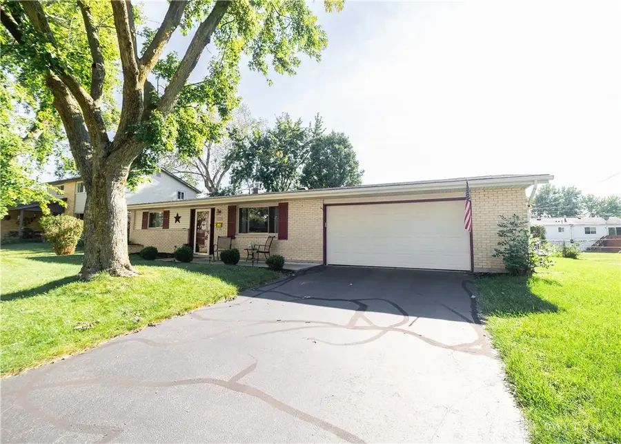 1039 Heathwood Drive, Englewood, OH 45322 - #3