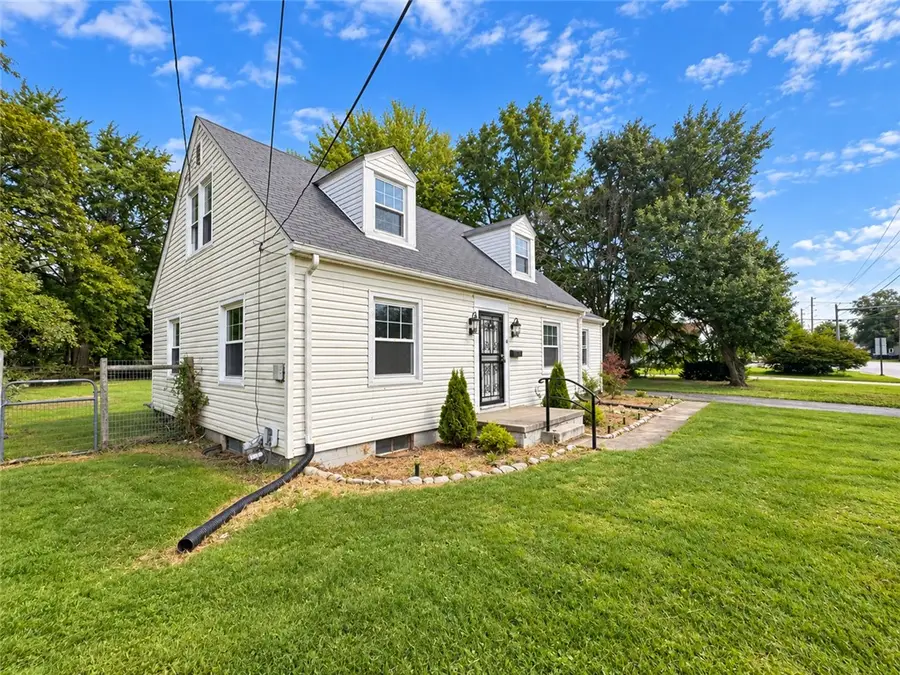 4 Richmond Avenue, London, OH 43140 - #3