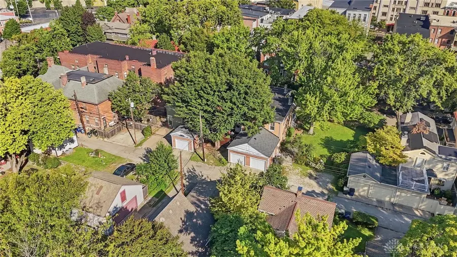 416 E 6th Street, Dayton, OH 45402 - #3
