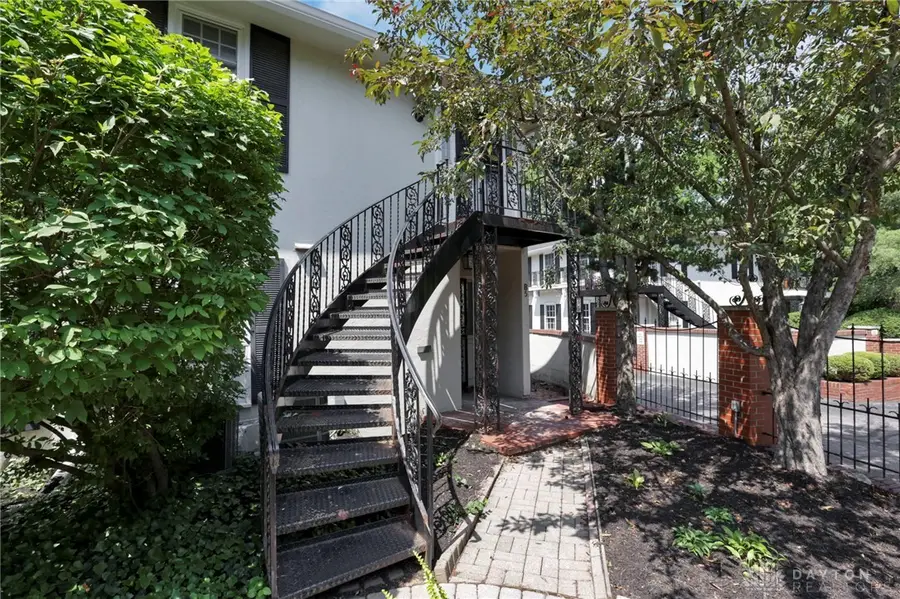1631 Roxbury Road #B6, Columbus, OH 43212 - #3