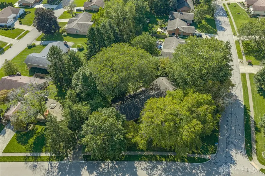 7511 Cloverbrook Park Drive, Centerville, OH 45459 - #2
