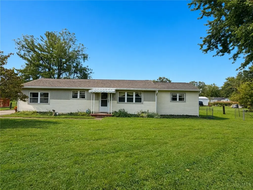 300 Maple Ave, Carlisle, OH 45005 - #1
