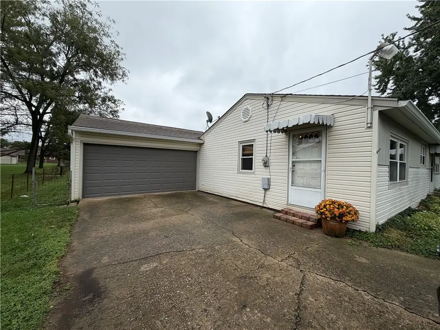 300 Maple Ave, Carlisle, OH 45005 - #2
