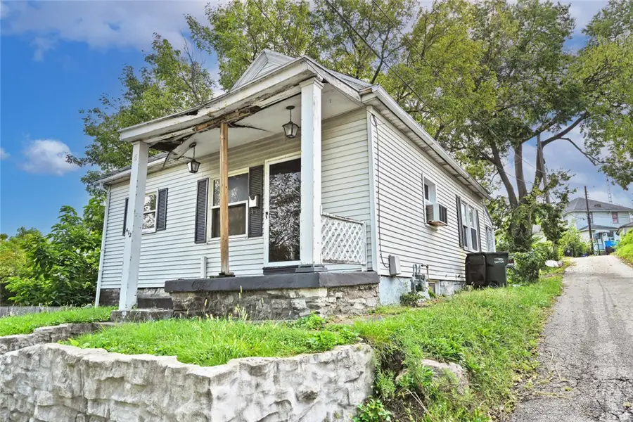 412 Livingston Avenue, Dayton, OH 45410 - #2