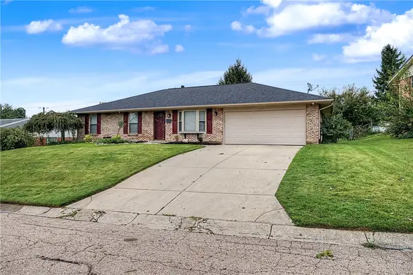 6230 7 Pines Drive, West Carrollton, OH 45449
