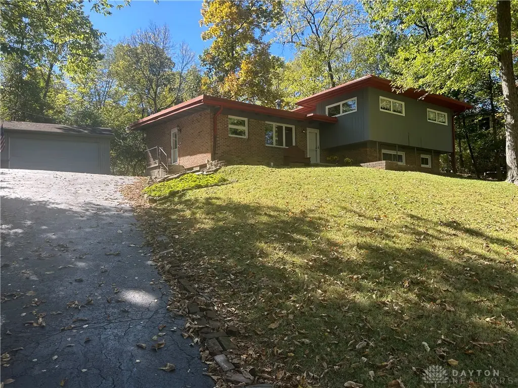 1535 Winding Trail, Springfield, OH 45503 - #1