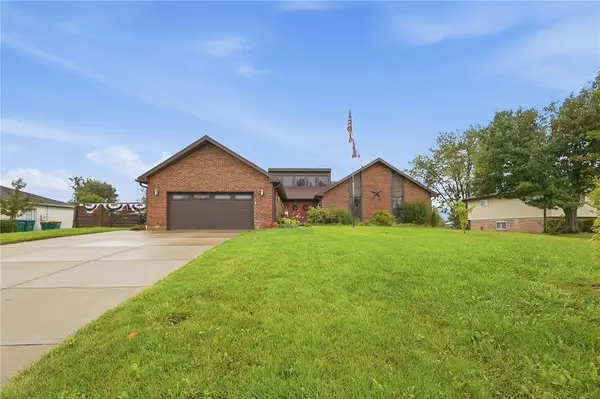 2379 Meadow Green Drive, Beavercreek, OH 45431