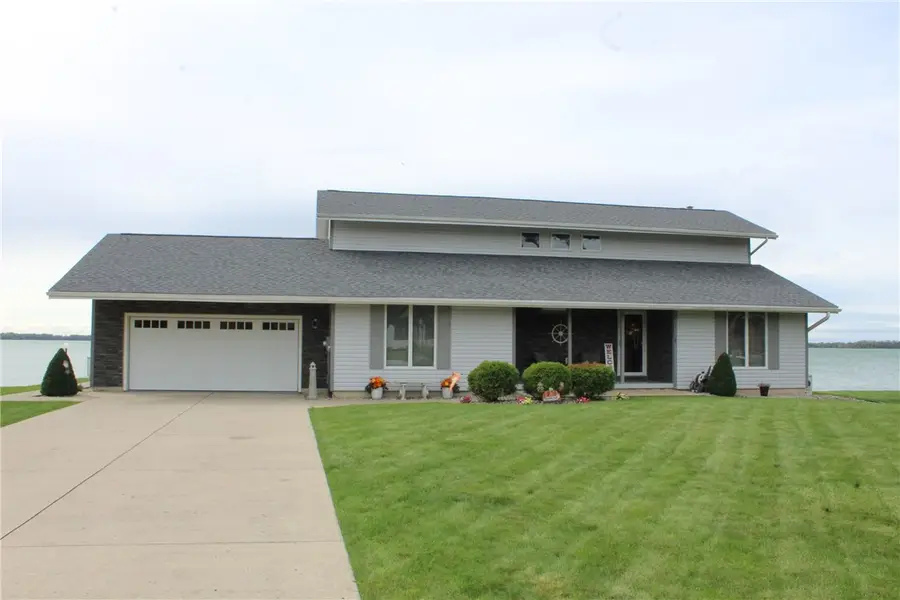 220 Mariner Point Drive, Celina, OH 45822 - #3
