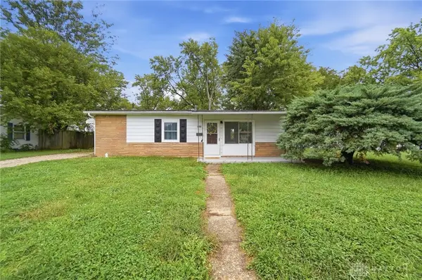 800 N Scott Street, New Carlisle, OH 45344