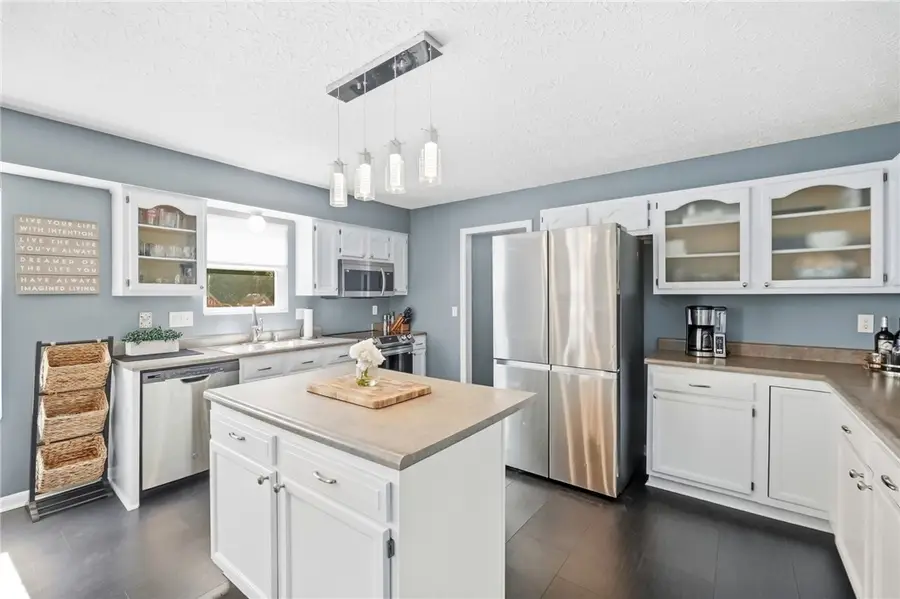 41 W Waterbury Drive, Springboro, OH 45066 - #2