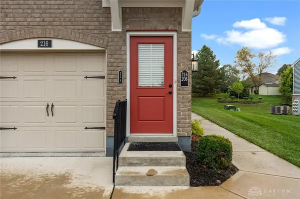226 Old Pond Road, Springboro, OH 45066