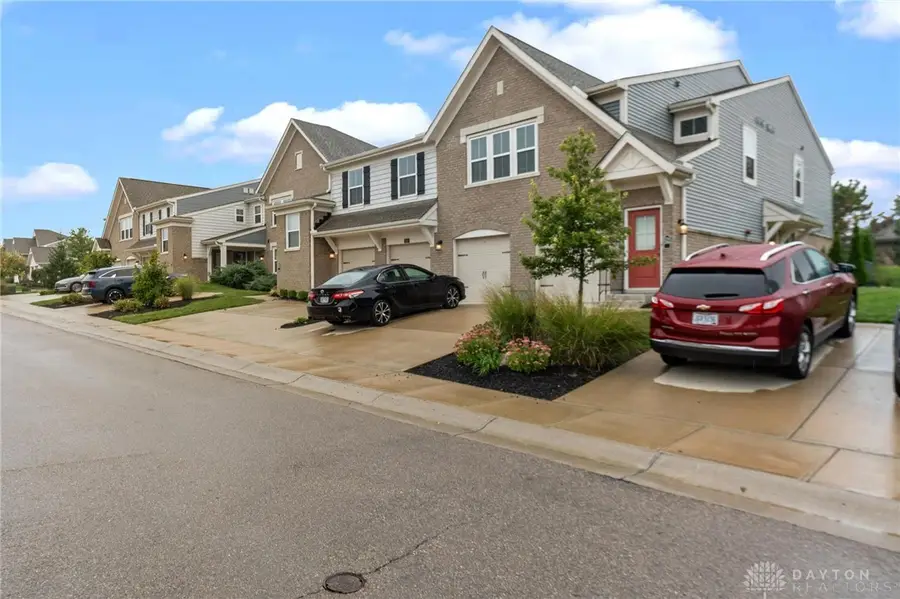 226 Old Pond Road, Springboro, OH 45066 - #2