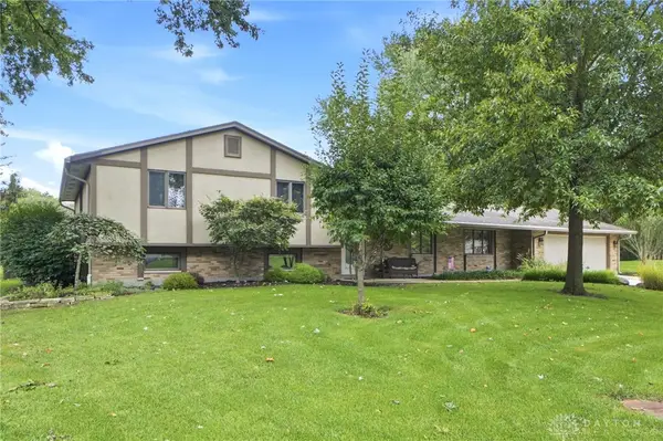 7882 Millerton Drive, Centerville, OH 45459