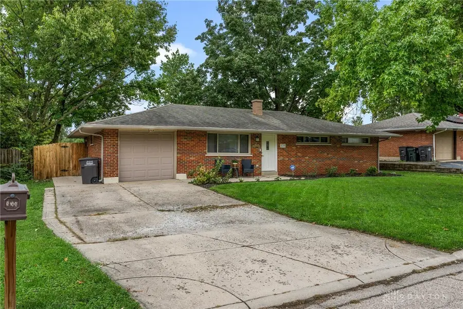 610 Skyview Drive, West Carrollton, OH 45449 - #3