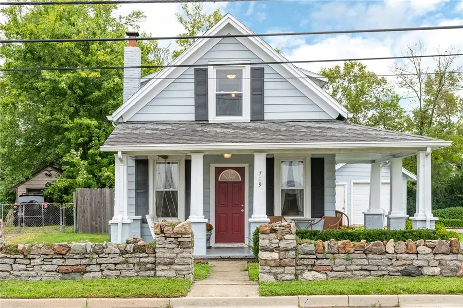 719 W Linden Avenue, Miamisburg, OH 45342 - #2