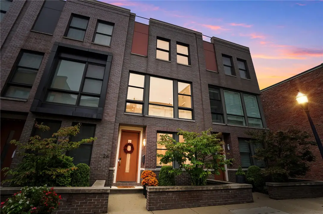 24 Mercer Street, Cincinnati, OH 45202 - #1