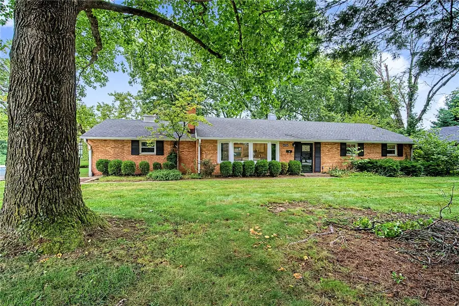 4234 W Franklin Street, Bellbrook, OH 45305 - #2