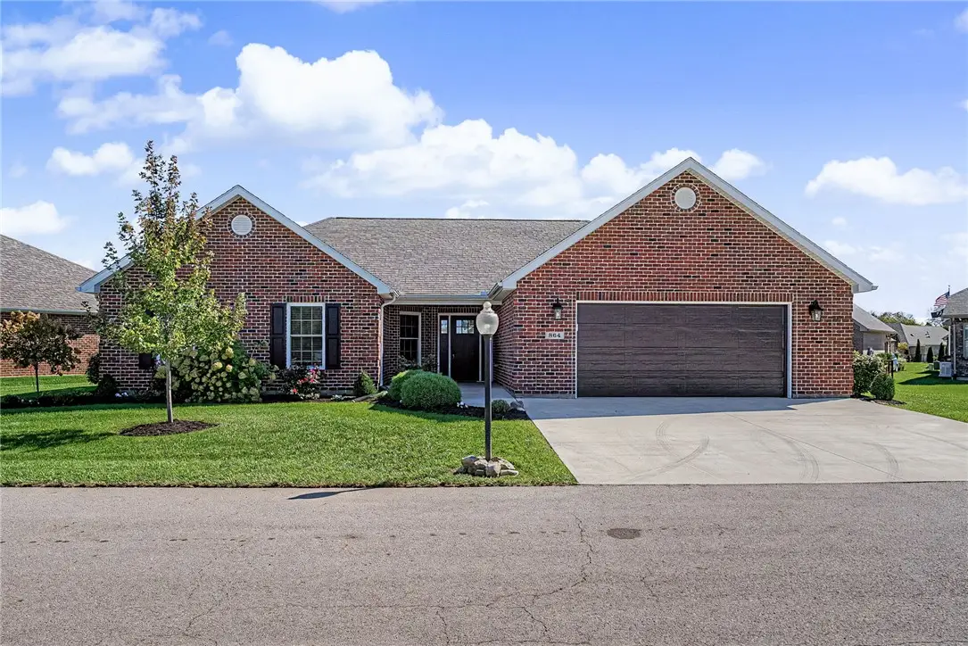 864 W Bentley Circle, Troy, OH 45373 - #1